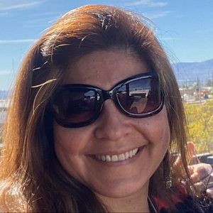 Meet your Posher, Rossana